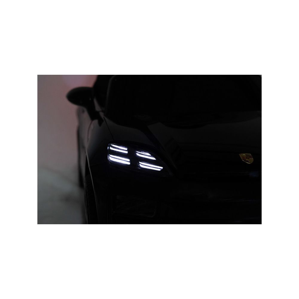 POJAZD AKUMULATOROWY PORSCHE MACAN BLACK