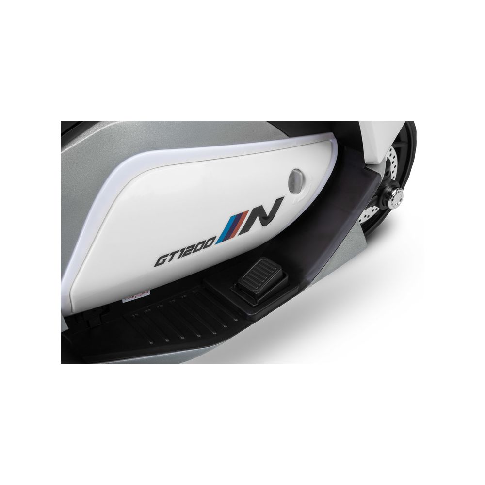 POJAZD AKUMULATOROWY NITRO WHITE