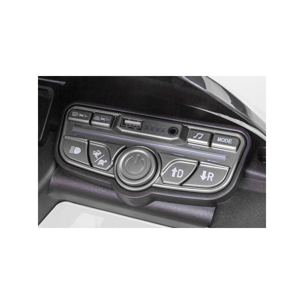 POJAZD AKUMULATOROWY MERCEDES-BENZ AMG CLE 53 WHITE