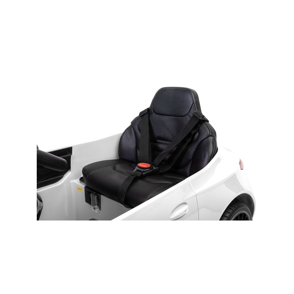 POJAZD AKUMULATOROWY MERCEDES-BENZ AMG CLE 53 WHITE