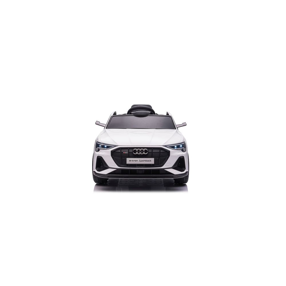 Auto Na Akumulator Audi E- Tron Białe QLS-6688 Światła LED MP3