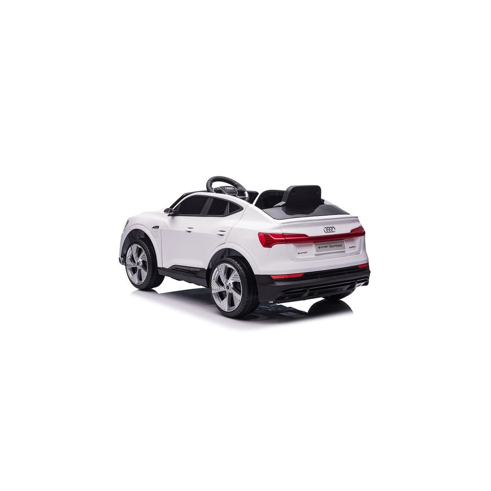 Auto Na Akumulator Audi E- Tron Białe QLS-6688 Światła LED MP3