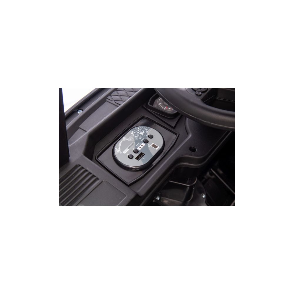 Auto Na Akumulator Scania 500R HL698 Czarne 4x4