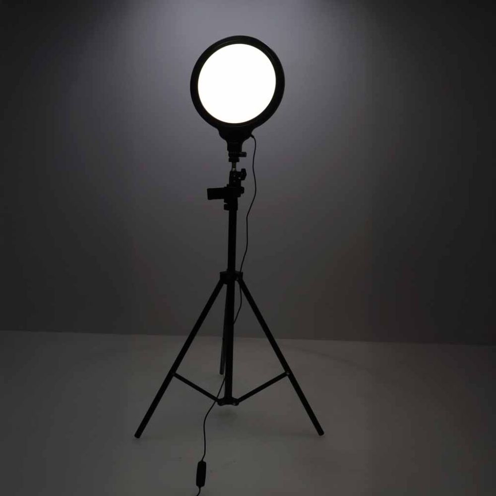 Apvalus LED šviestuvas, 3 šviesių spalvų skydelis nuo 2600 iki 6000 K