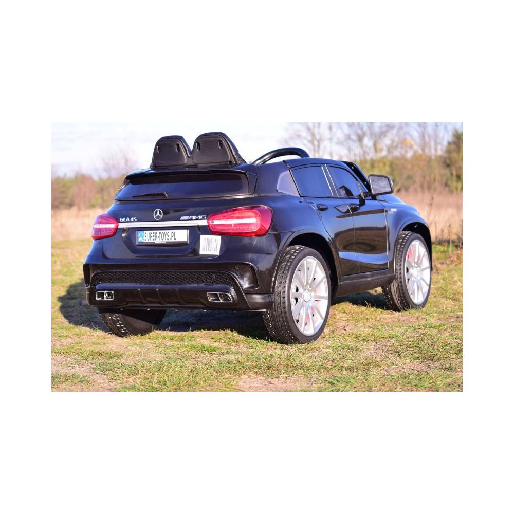 „MERCEDES AMG GLA 45“ – minkštos ratų pakabos, minkštos sėdynės, pilna komplektacija / HZB-188-1