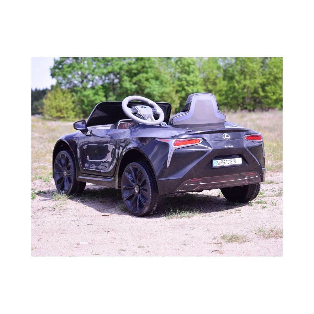 ORIGINALUS „LEXUS LC500“ – GERIAUSIA KONFIGŪRACIJA, MINKŠTI RATAI, MINKŠTA SĖDYNĖ / JE1618