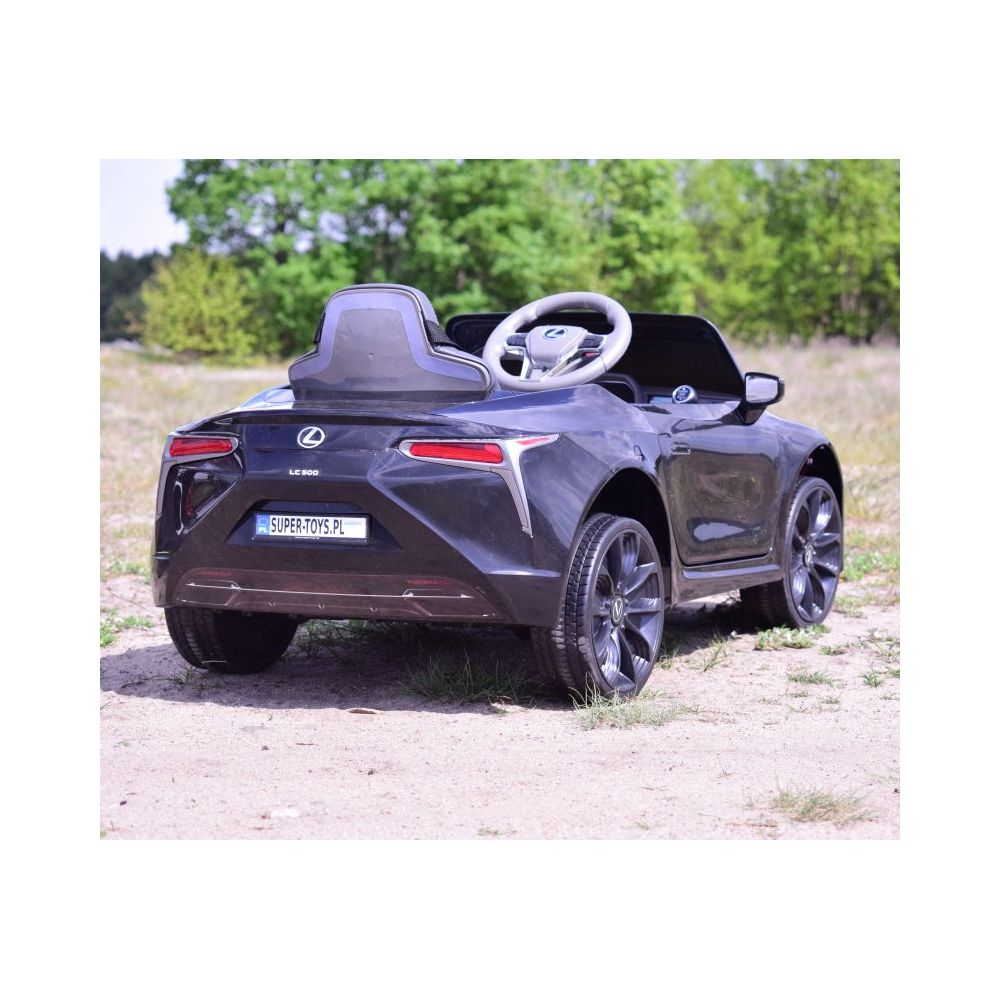 ORIGINALUS „LEXUS LC500“ – GERIAUSIA KONFIGŪRACIJA, MINKŠTI RATAI, MINKŠTA SĖDYNĖ / JE1618