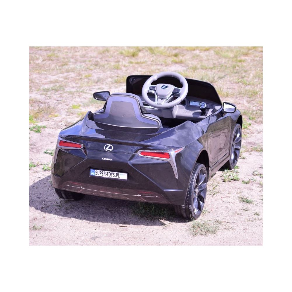 ORIGINALUS „LEXUS LC500“ – GERIAUSIA KONFIGŪRACIJA, MINKŠTI RATAI, MINKŠTA SĖDYNĖ / JE1618