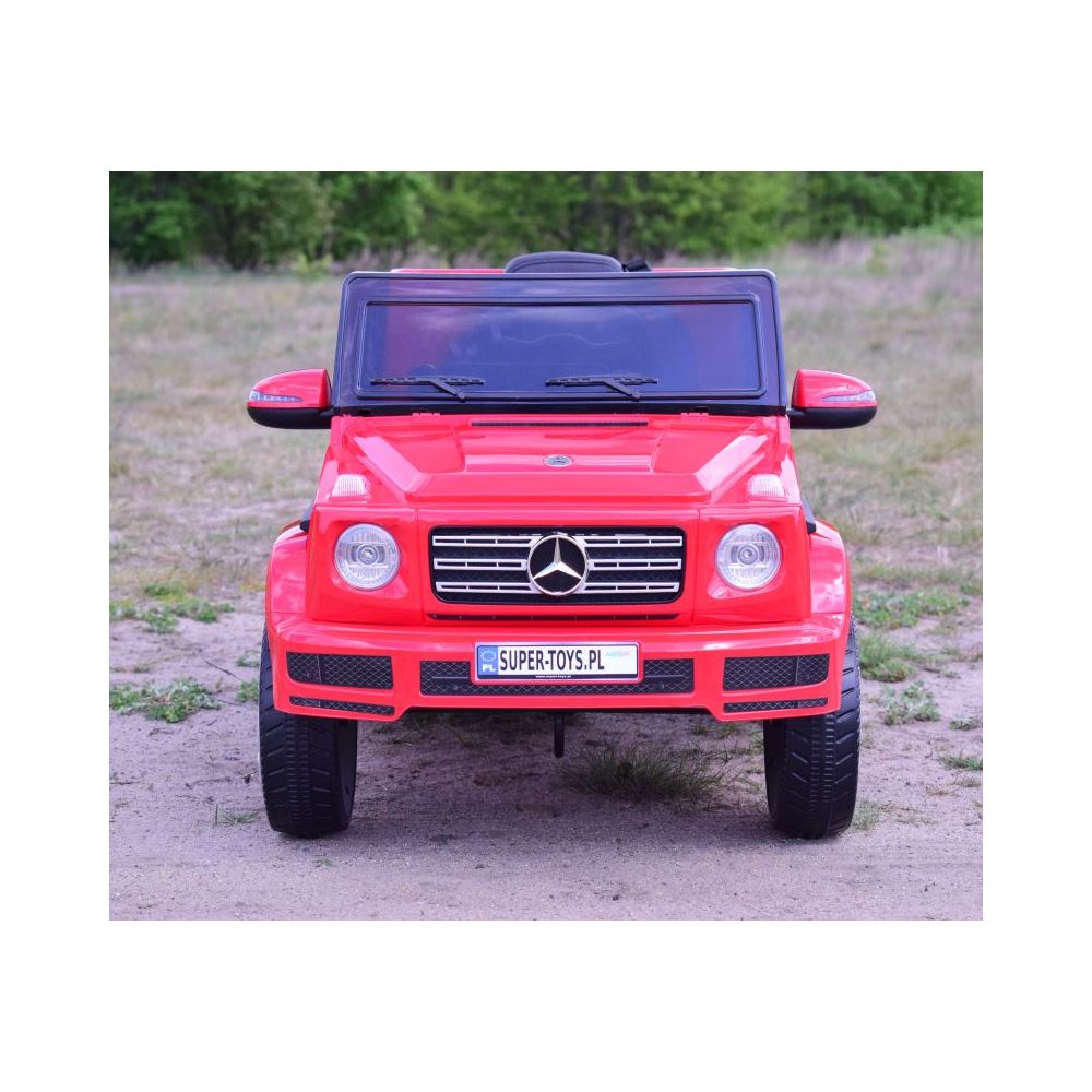„MERCEDES G500“ SU AKUMULIATORIUMI, MINKŠTOS EVA RATAI, MINKŠTA SĖDYNĖ, LAKUOTAS, VISOS PAPILDOMOS FUNKCIJOS / JJ2077