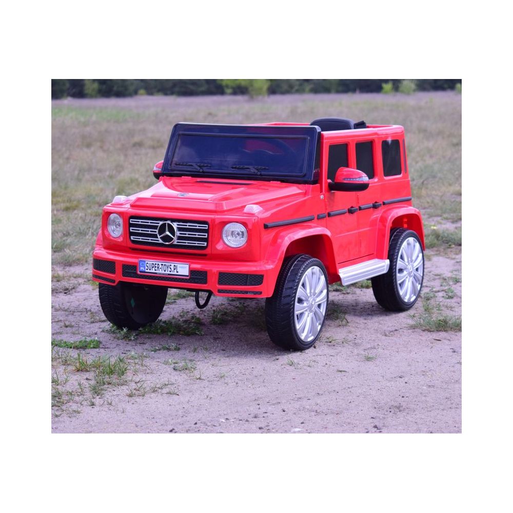 „MERCEDES G500“ SU AKUMULIATORIUMI, MINKŠTOS EVA RATAI, MINKŠTA SĖDYNĖ, LAKUOTAS, VISOS PAPILDOMOS FUNKCIJOS / JJ2077