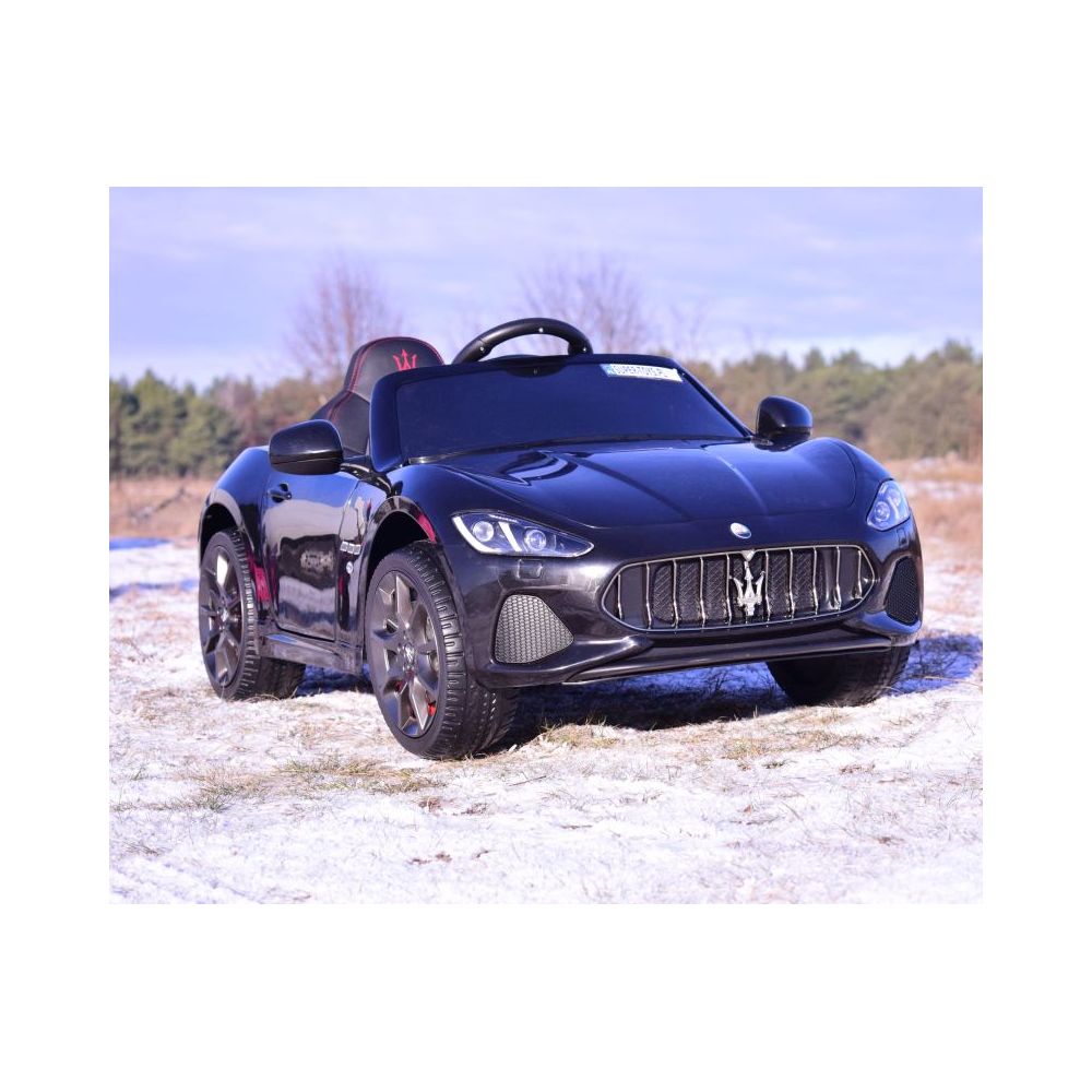 MASERATI GRANCABRIO MY18 Z AMORTYZATORAMI, PILOT, PANEL, RADIO FM, BLUETOOTH/S302