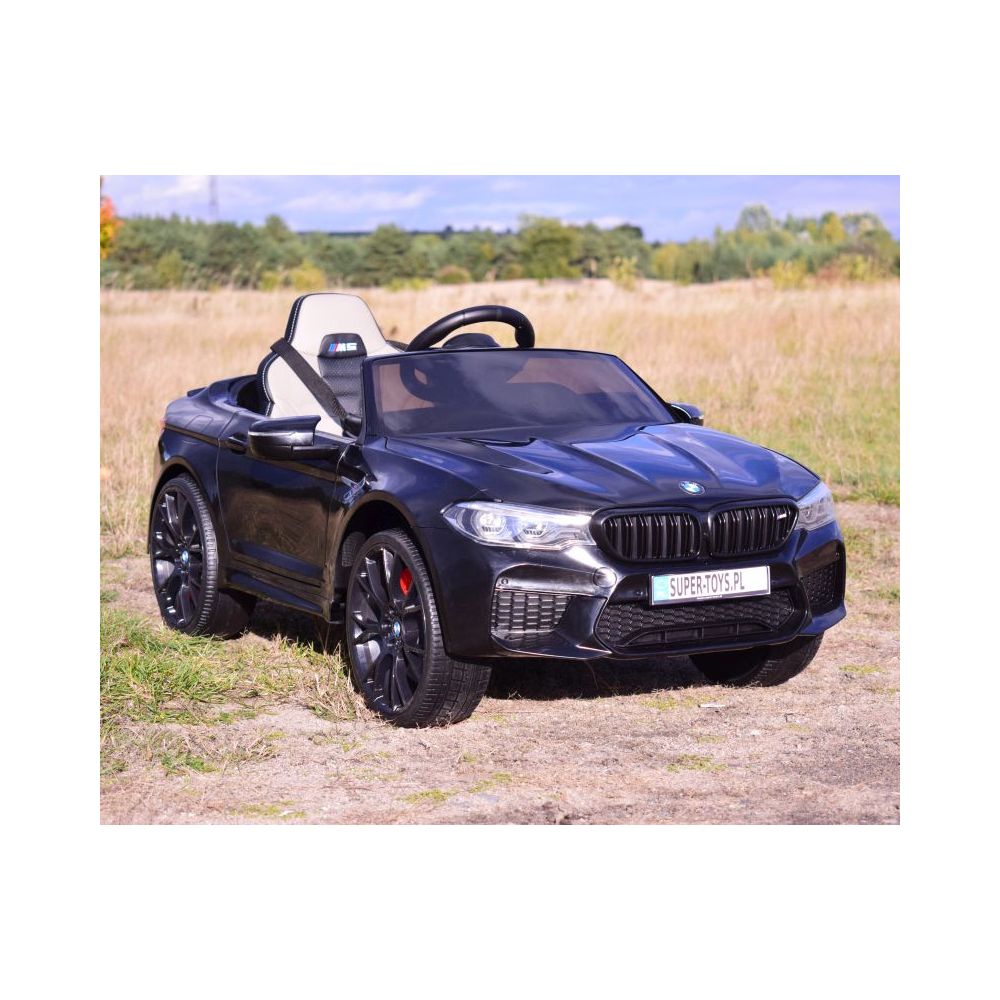 ORIGINALUS „BMW M5“ 24V SU DRIFTO FUNKCIJA – MINKŠTI RATAI, MINKŠTA SĖDYNĖ /SX2118