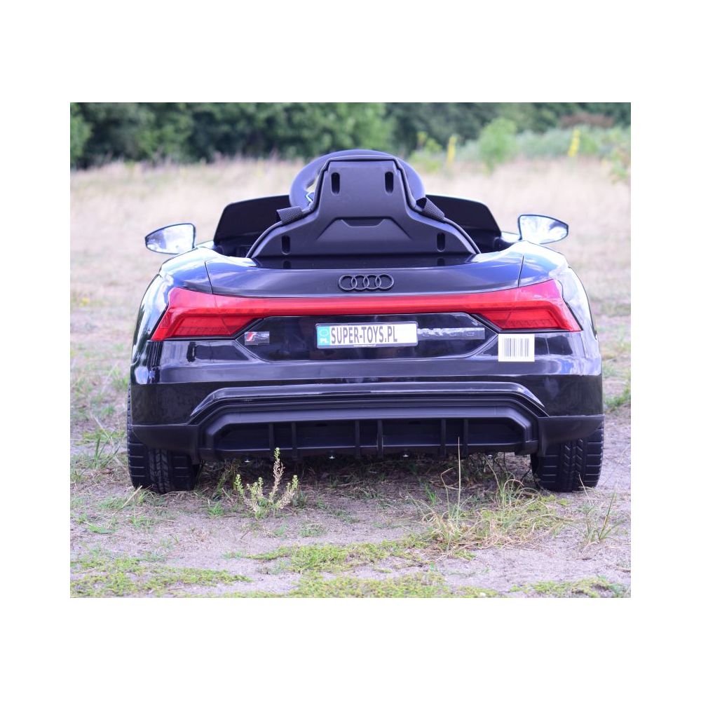 AUTO NA AKUMULATOR AUDI RS E-TRON GT , MIĘKKIE KOŁA, MIEKKIE SIEDZENIE, SUPER JAKOSĆ/QLS6888