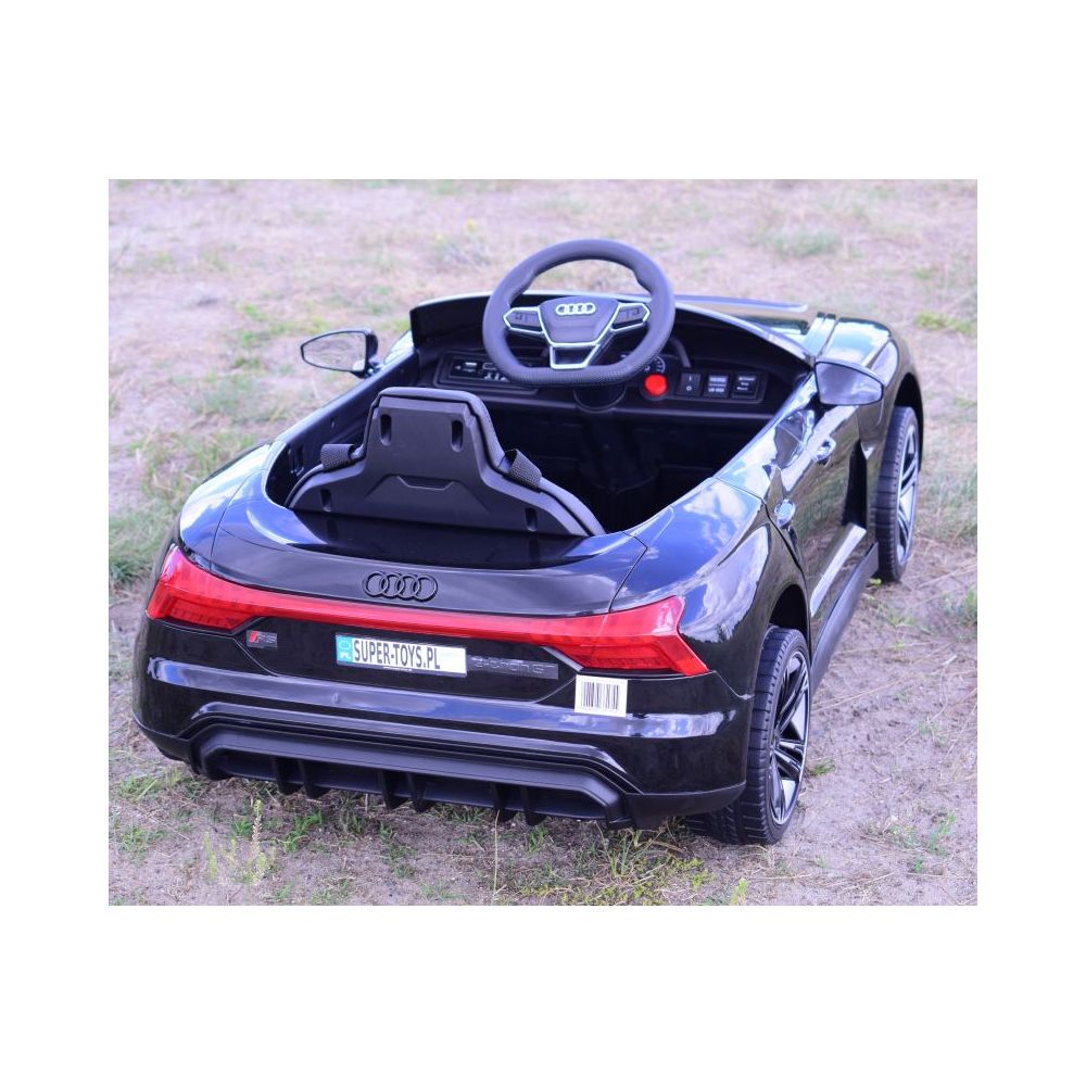 AUTO NA AKUMULATOR AUDI RS E-TRON GT , MIĘKKIE KOŁA, MIEKKIE SIEDZENIE, SUPER JAKOSĆ/QLS6888