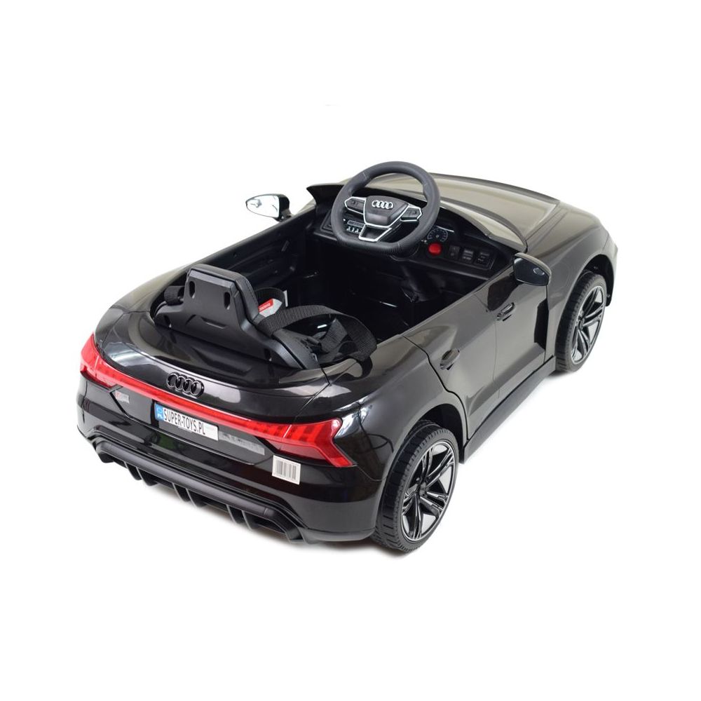 AUTO NA AKUMULATOR AUDI RS E-TRON GT , MIĘKKIE KOŁA, MIEKKIE SIEDZENIE, SUPER JAKOSĆ/QLS6888