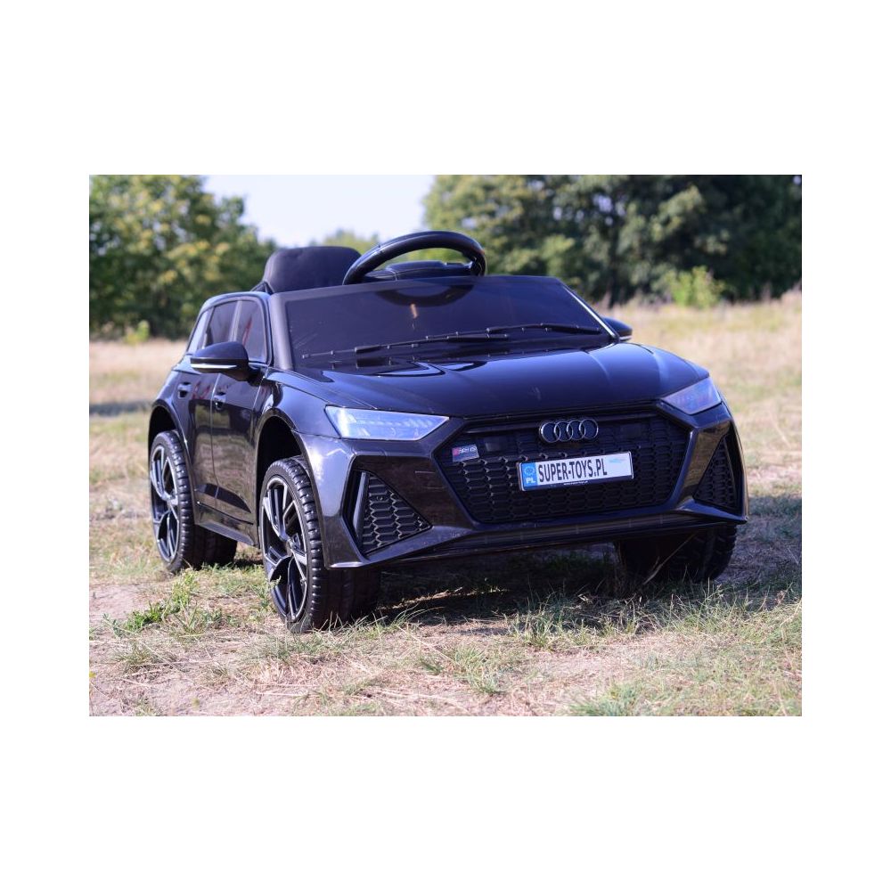 ORIGINALUS „AUDI“ RS 6 ELECTRIC SU VISU KOMPLEKTU / BRD-2118