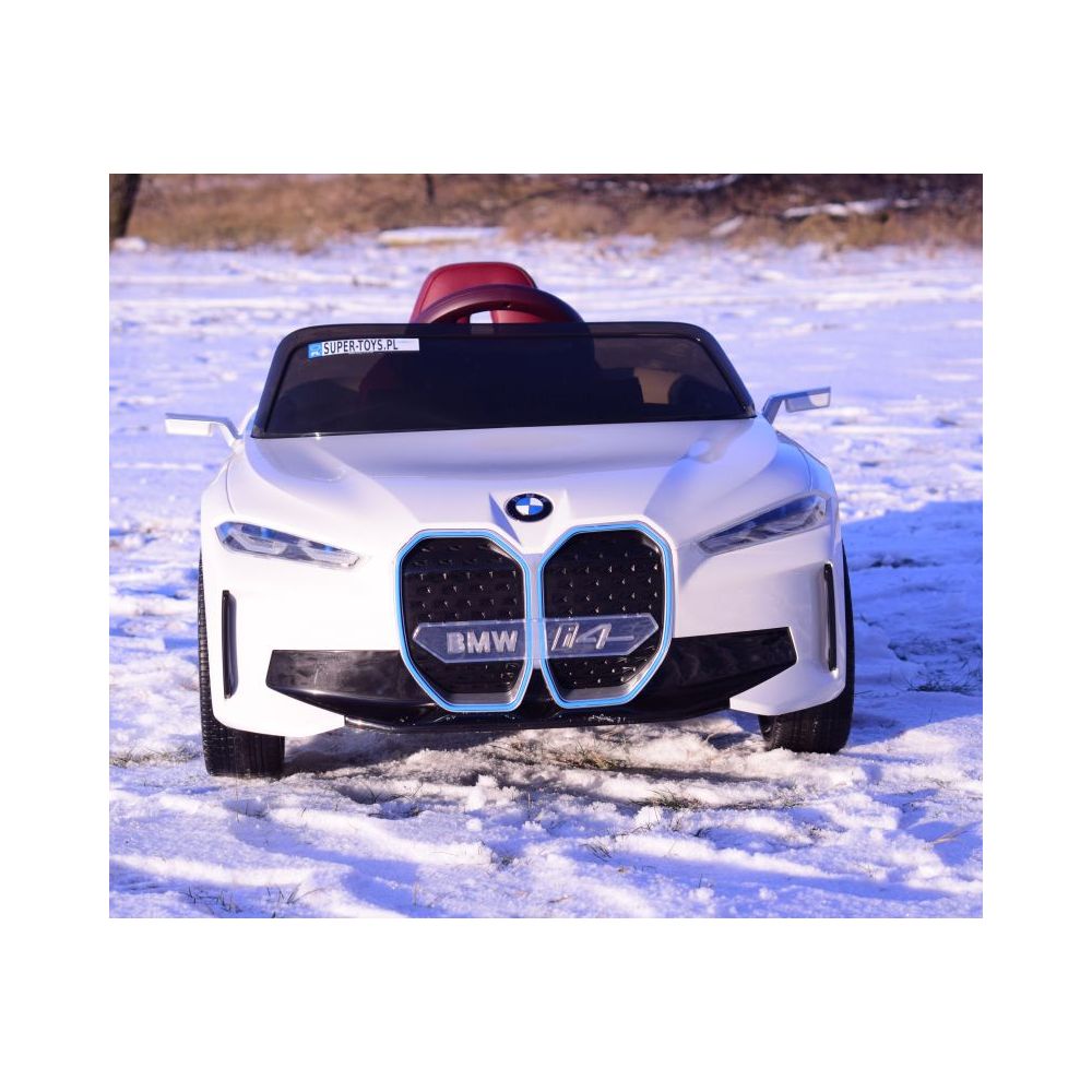 „BMW i4“ su akumuliatoriumi, pilna versija su lagaminu/JE1009