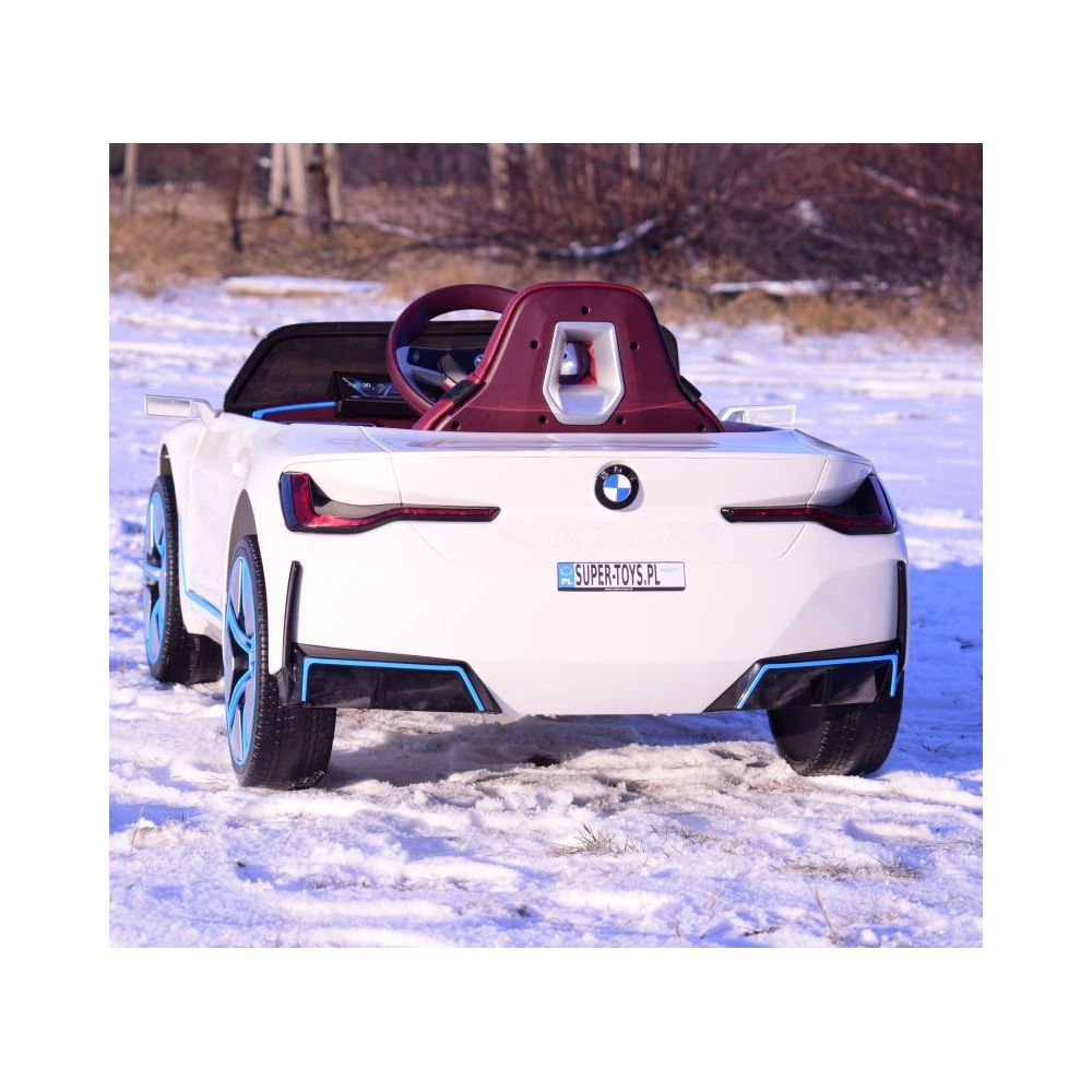 „BMW i4“ su akumuliatoriumi, pilna versija su lagaminu/JE1009