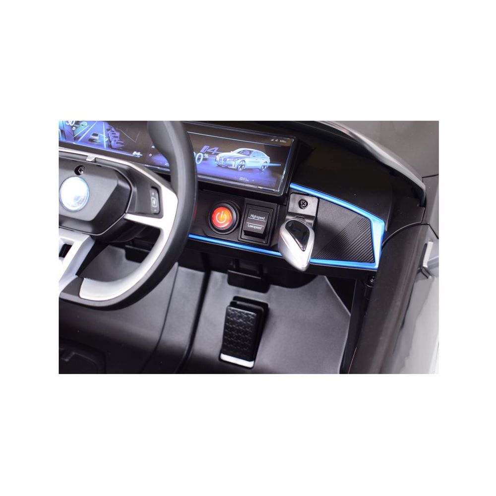 „BMW i4“ su akumuliatoriumi, pilna versija su lagaminu/JE1009