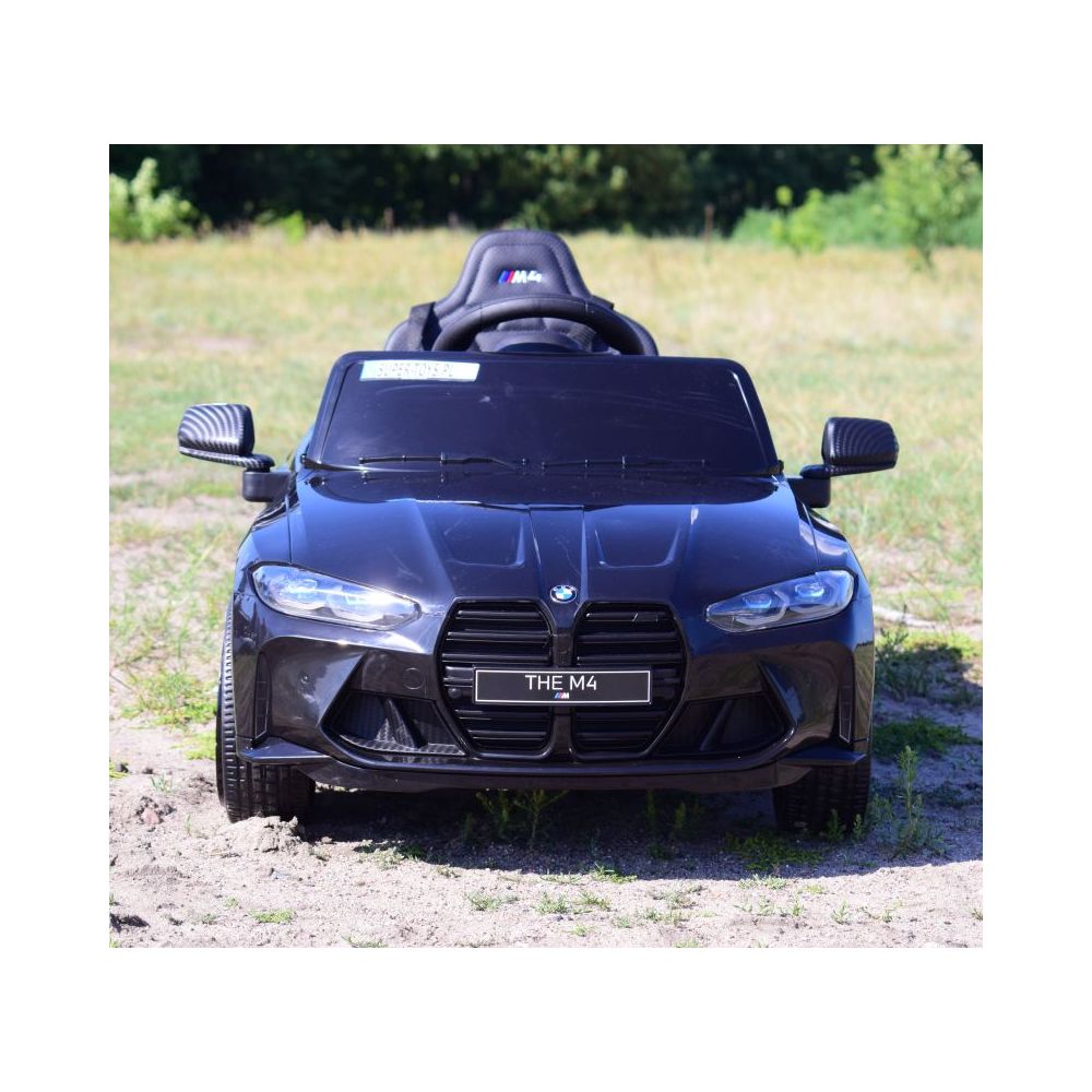 ORIGINALUS „BMW M4“, MINKŠTI RATAI, MINKŠTA SĖDYNĖ, VISOS PAPILDOMOS FUNKCIJOS/SX2418