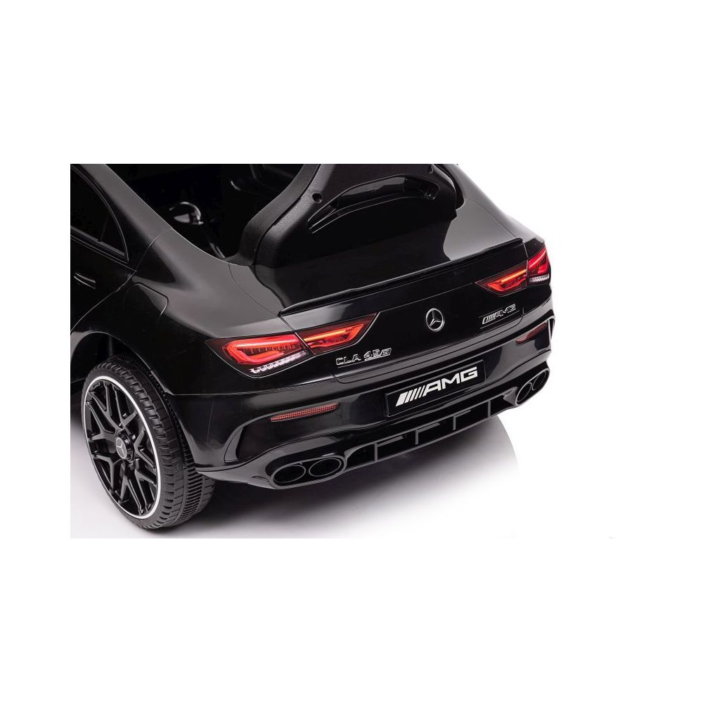 „MERCEDES“ SU AKUMULIATORIUMI CLA 45 – VISIŠKA KOMPLIKACIJA/XMX628