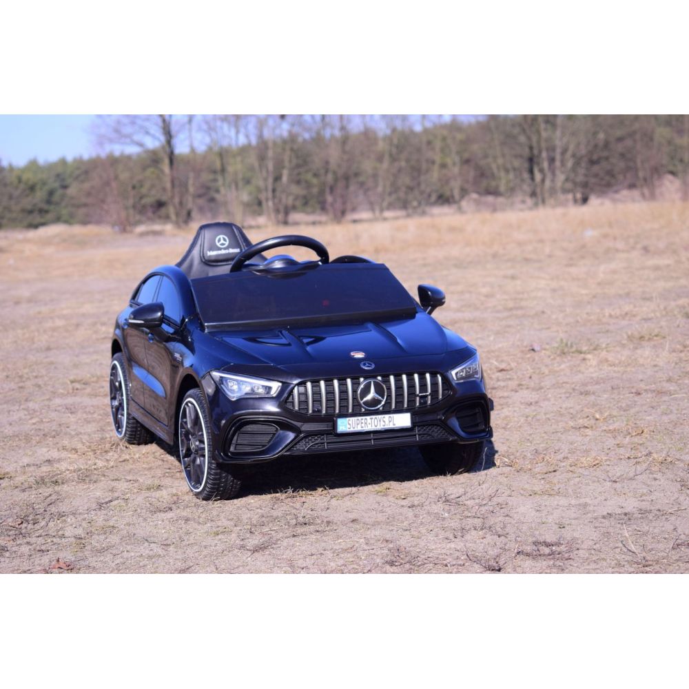 „MERCEDES“ SU AKUMULIATORIUMI CLA 45 – VISIŠKA KOMPLIKACIJA/XMX628