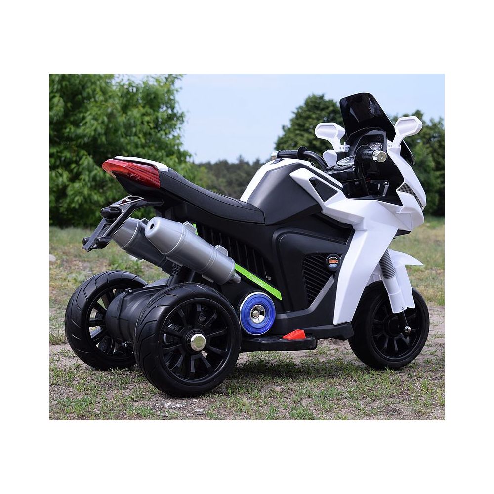 DIDELIS MOTOCIKLAS SU IŠMETIMO GARSO SIMULIACIJA, MINKŠTI RATAI STRONG 2 EXCLUSIVE/6288A