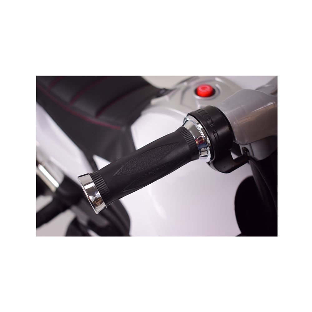 MEGA MOTOR Z GAZEM W RĄCZCE, HAMULCEM, KOŁA EVA/XMX609