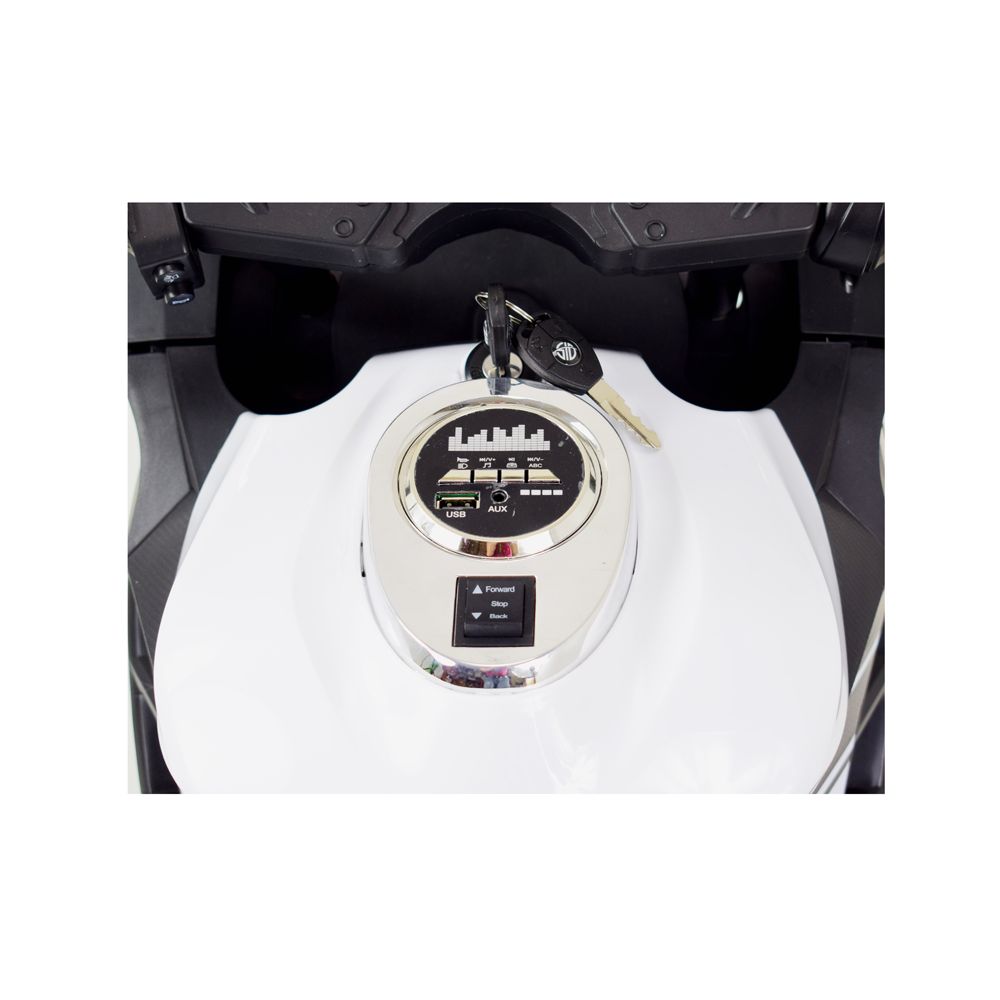 MEGA MOTOR ŚCIGACZ STRONG 2 EXCLUSIVE, ŚWIECĄCE KOŁA, GAZ W MANETCE, HAMULEC/DLS07