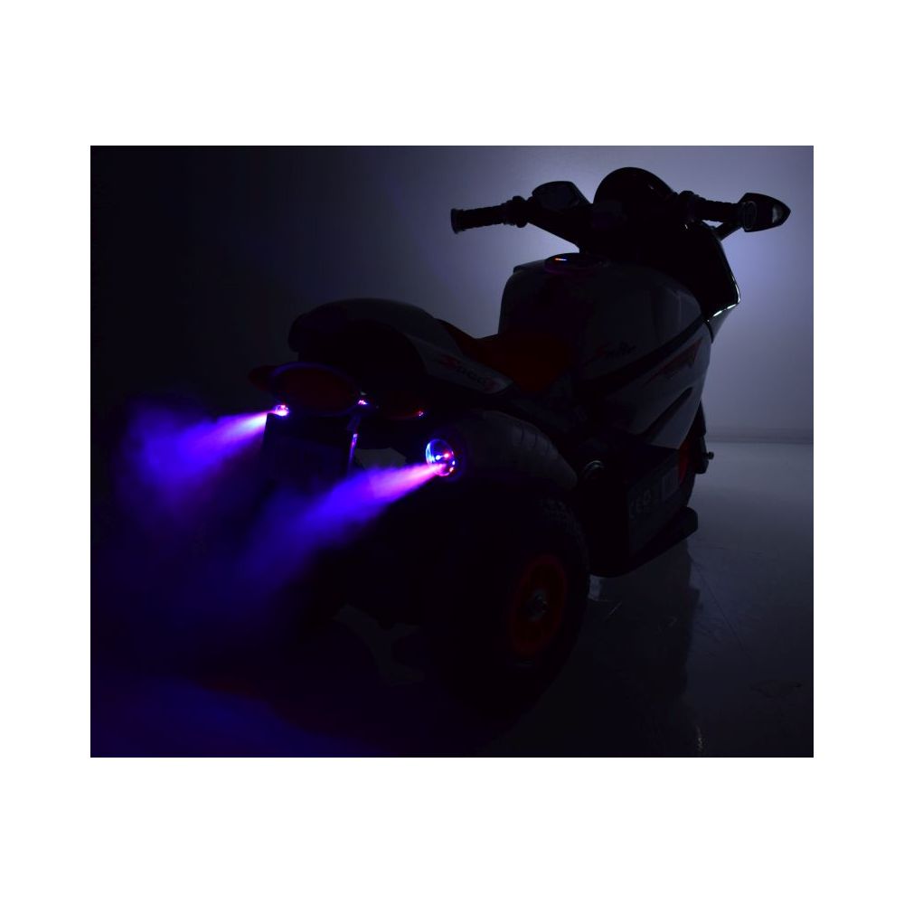 SUPER ŚCIGACZ MOTOR SPORT - POMPOWANE KOŁA, PILOT, IMITACJA WYDECHU,/HZBB1188