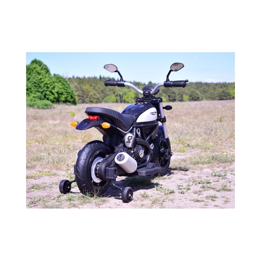 DUŻY MOTOR TIANDA NA POMPOWANYCH KOŁACH, DWA SILNIKI/QK307