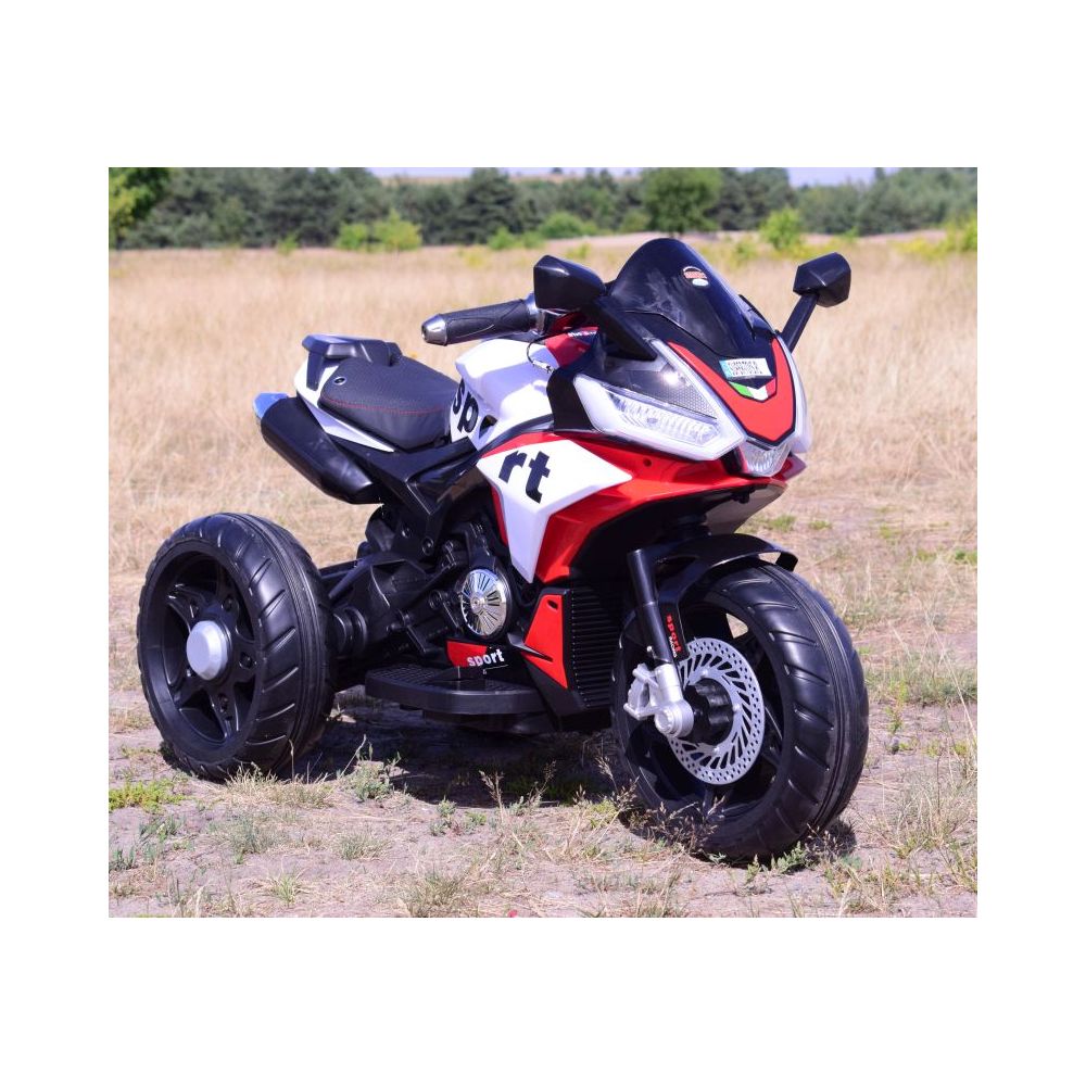 „MEGA MOTOR“ 3 RATŲ SPORTINIS, DU VARIKLIAI, MINKŠTI RATAI, MINKŠTA SĖDYNĖ, AKCELERATORIUS RANKENĖJE/FB6886