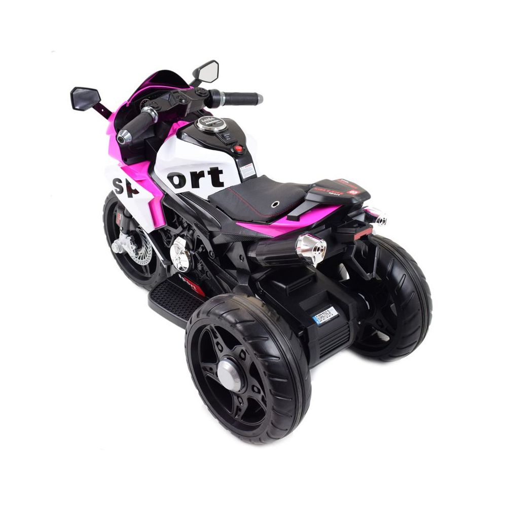 „MEGA MOTOR“ 3 RATŲ SPORTINIS, DU VARIKLIAI, MINKŠTI RATAI, MINKŠTA SĖDYNĖ, AKCELERATORIUS RANKENĖJE/FB6886