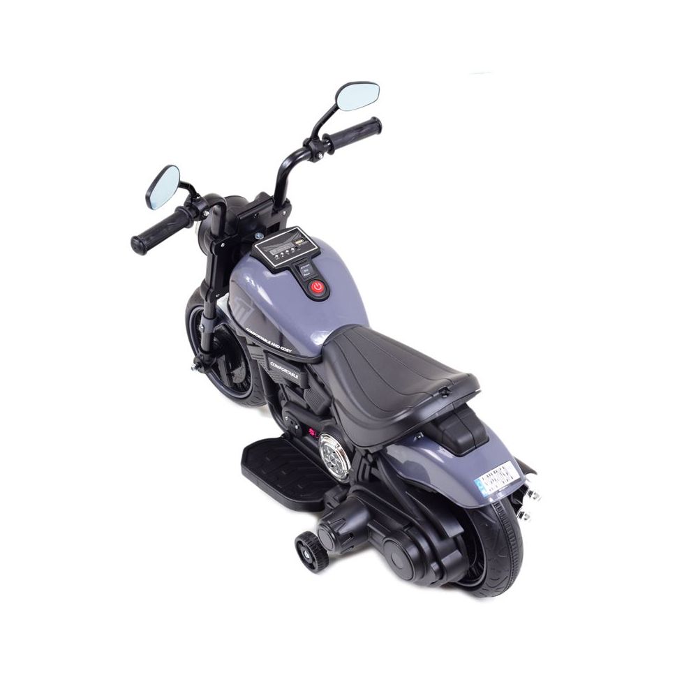 PIRMASIS CHOPPERIS MAŽYLIUI, ŠVIESOS, GARSAI/AHL008