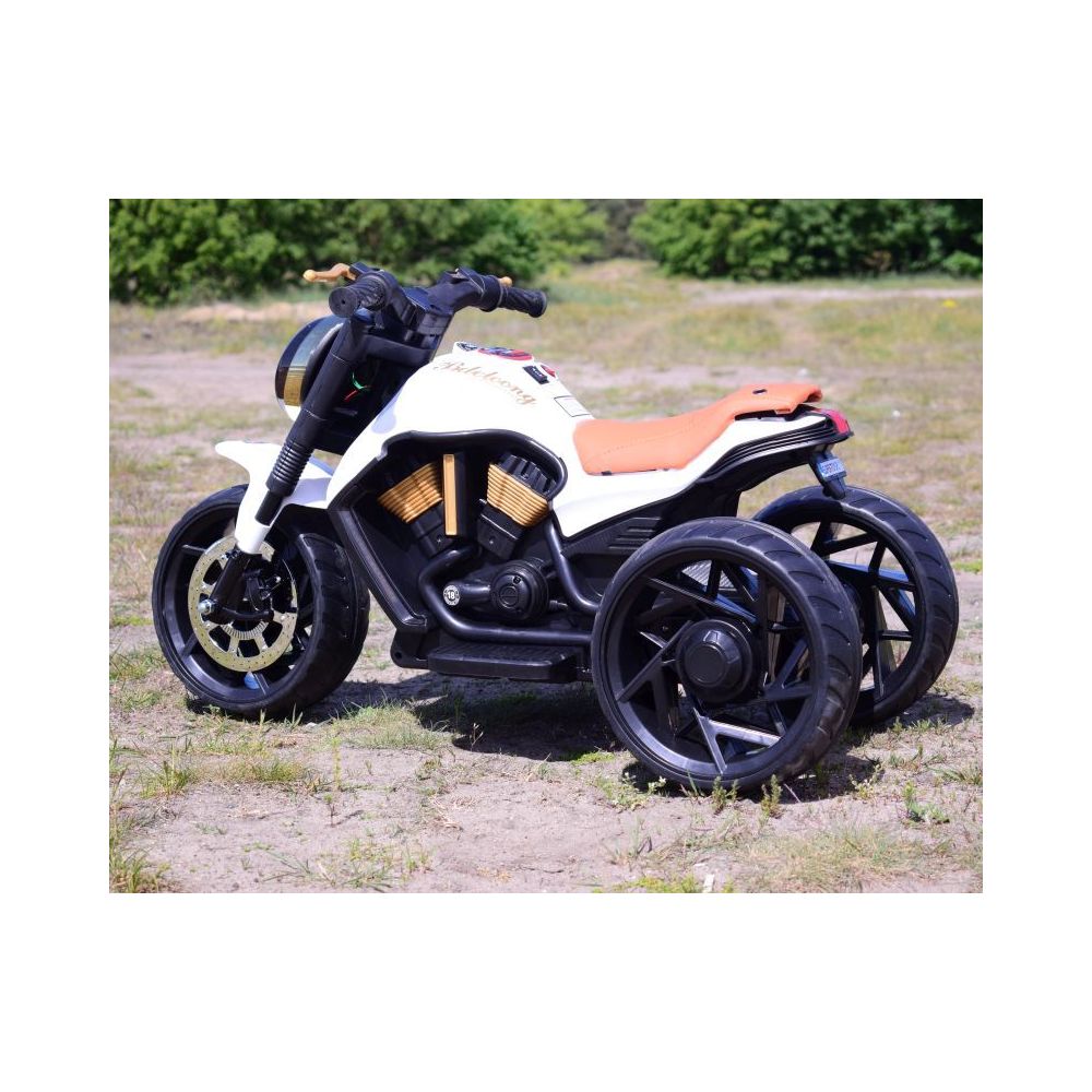 AKUMULIATORINIS CHOPPERIS, MINKŠTI RATAI, MINKŠTA SĖDYNĖ, NUOTOLINIO VALDYMO PULTAS/BDL1188