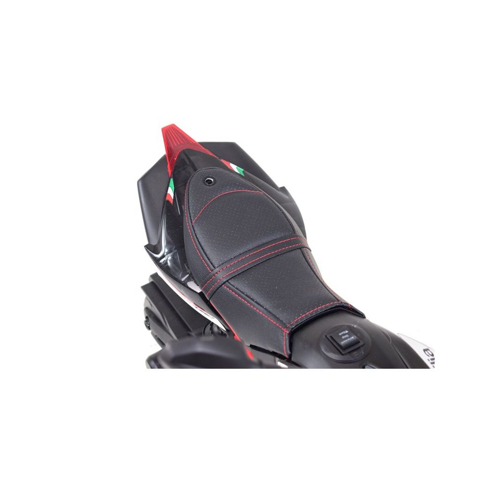 ORIGINALUS PIRMASIS „APRILIA DORSODURO 900“ SU AKUMULIATORIUMI/A017