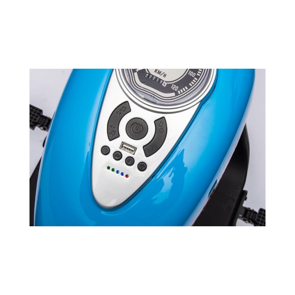 MOTOR CALIFORNIA SCOUT VAŽIAVIMAS ANT GALINIŲ RATŲ – 1600 VATŲ/LL6688