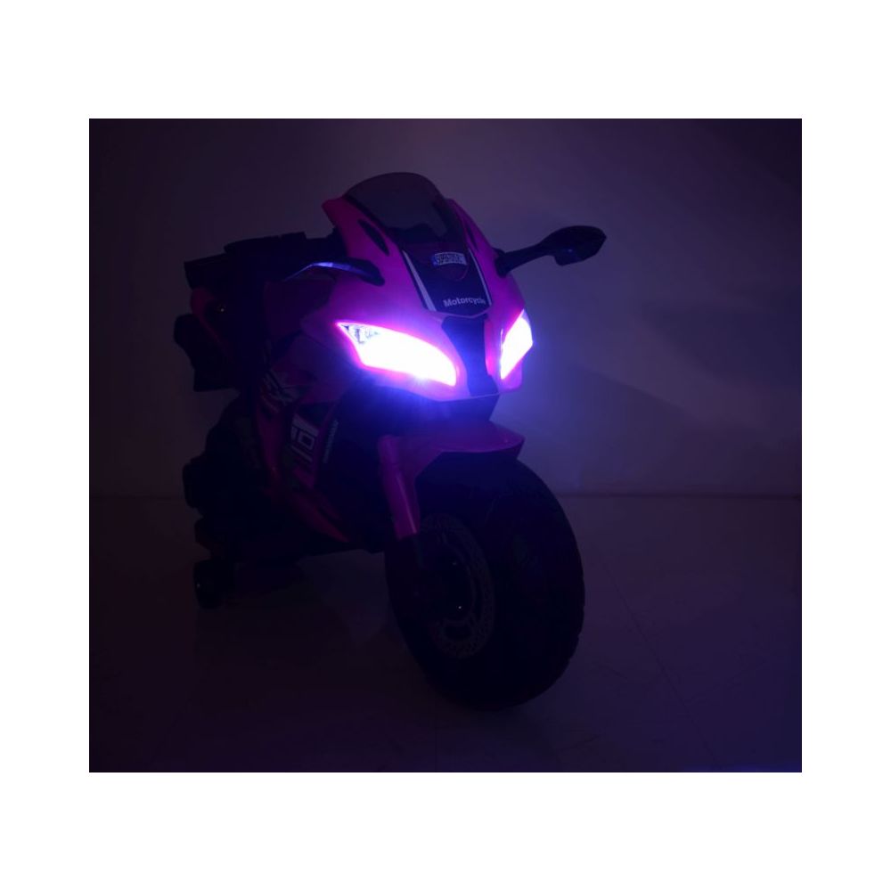 Didelis lenktyninis motociklas turi akumuliatorių, minkštus ratus, minkštą sėdynę / OZB909