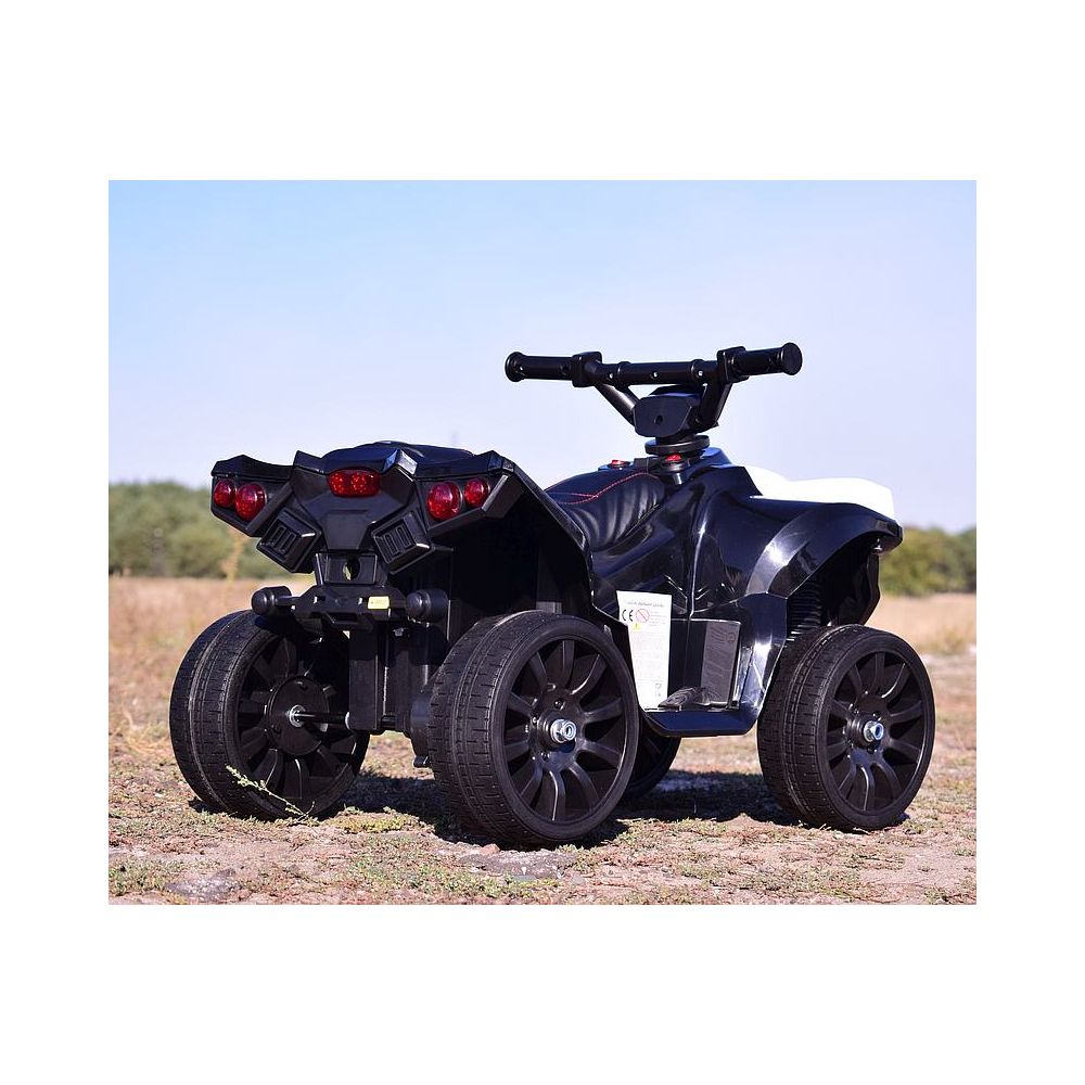 AKUMULIATORINIS KVADRACIKLAS SU MINKŠTAIS RATAI, AUKŠTOS KOKYBĖS / XB8118