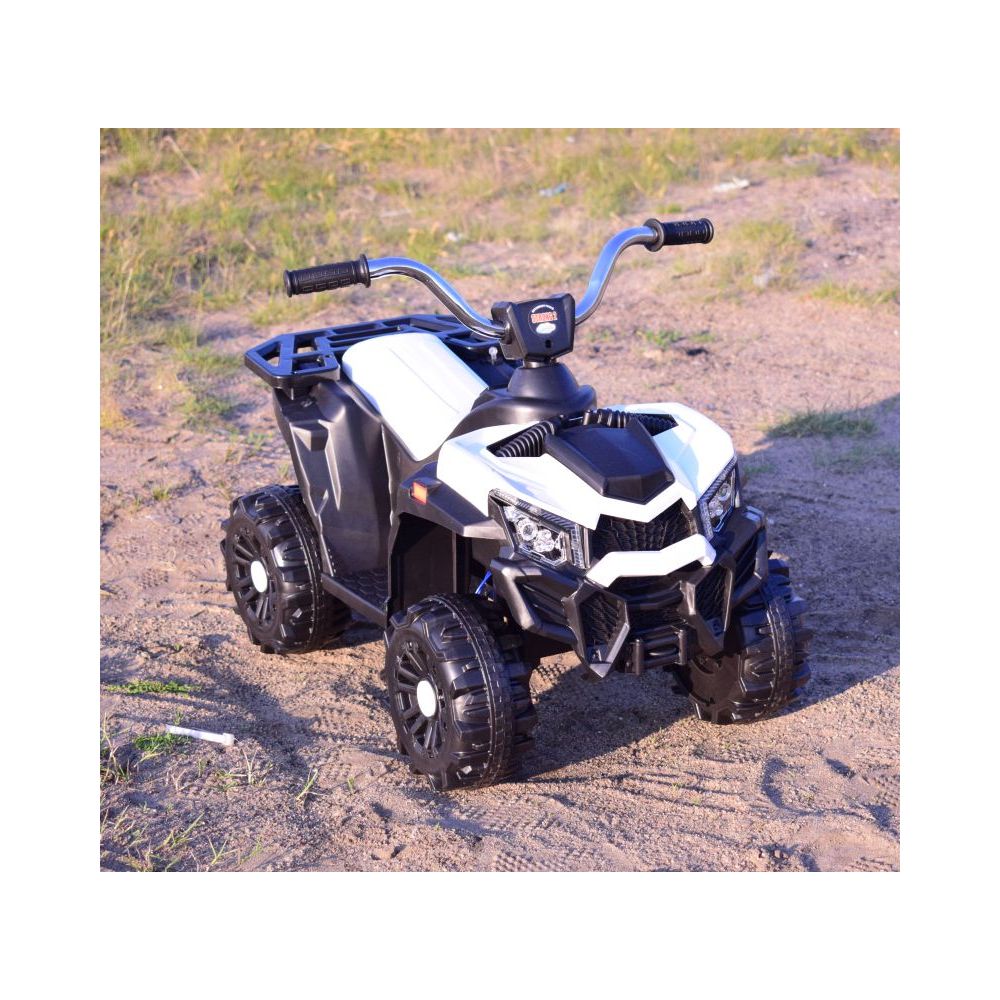 „QUAD SPORT 1000“ SU AKUMULIATORIUMI, DU VARIKLIAI, NUOTOLINIO VALDYMO PULTAS/MDX608