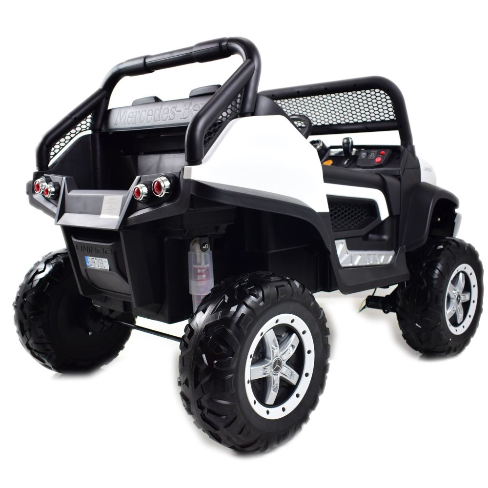 MERCEDES BENZ UNIMOG 4X4, 12 V, 14 Ah, amortizatoriai, minkštos padangos, minkšta sėdynė – puiki galimybė / UNIMOG