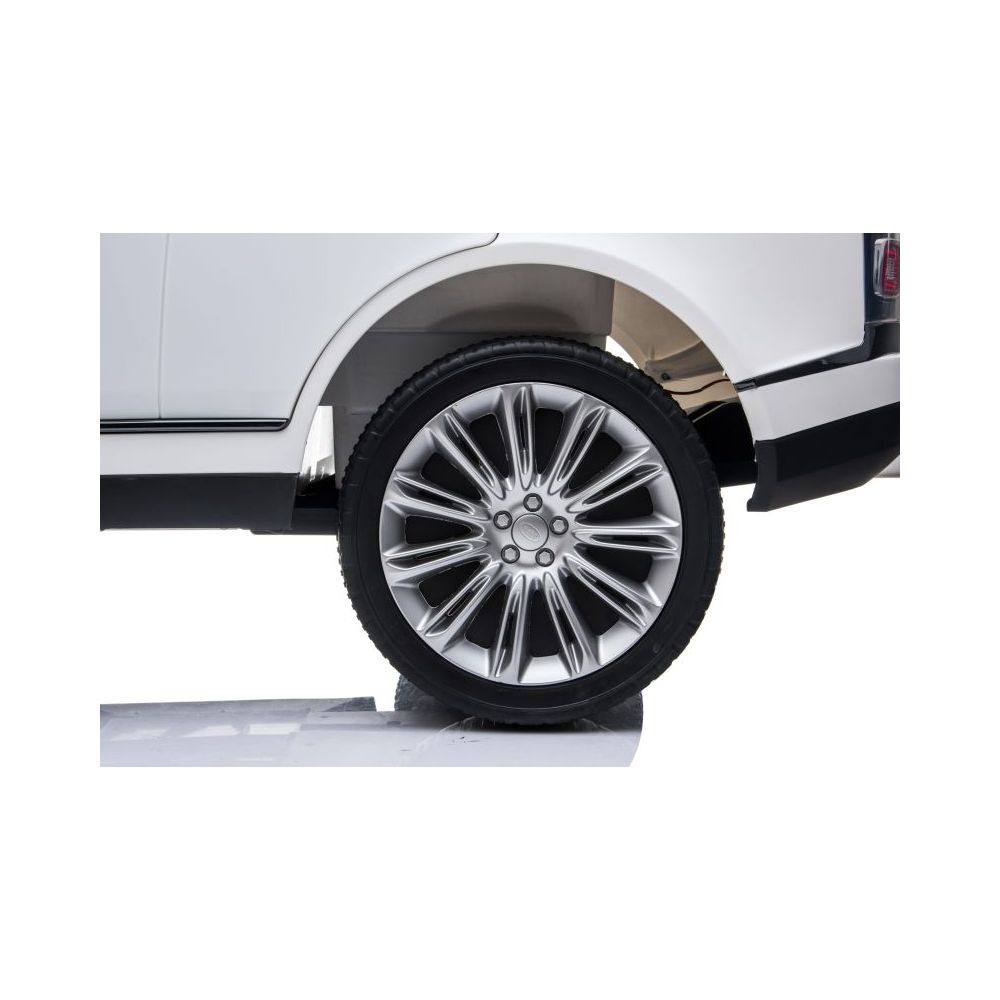 RANGE ROVER - MIĘKKIE KOŁA, MIĘKKIE SIEDZENIE, DŹWIĘK SPORTOWY SILNIKA, PEŁNA OPCJA/DK-RR999
