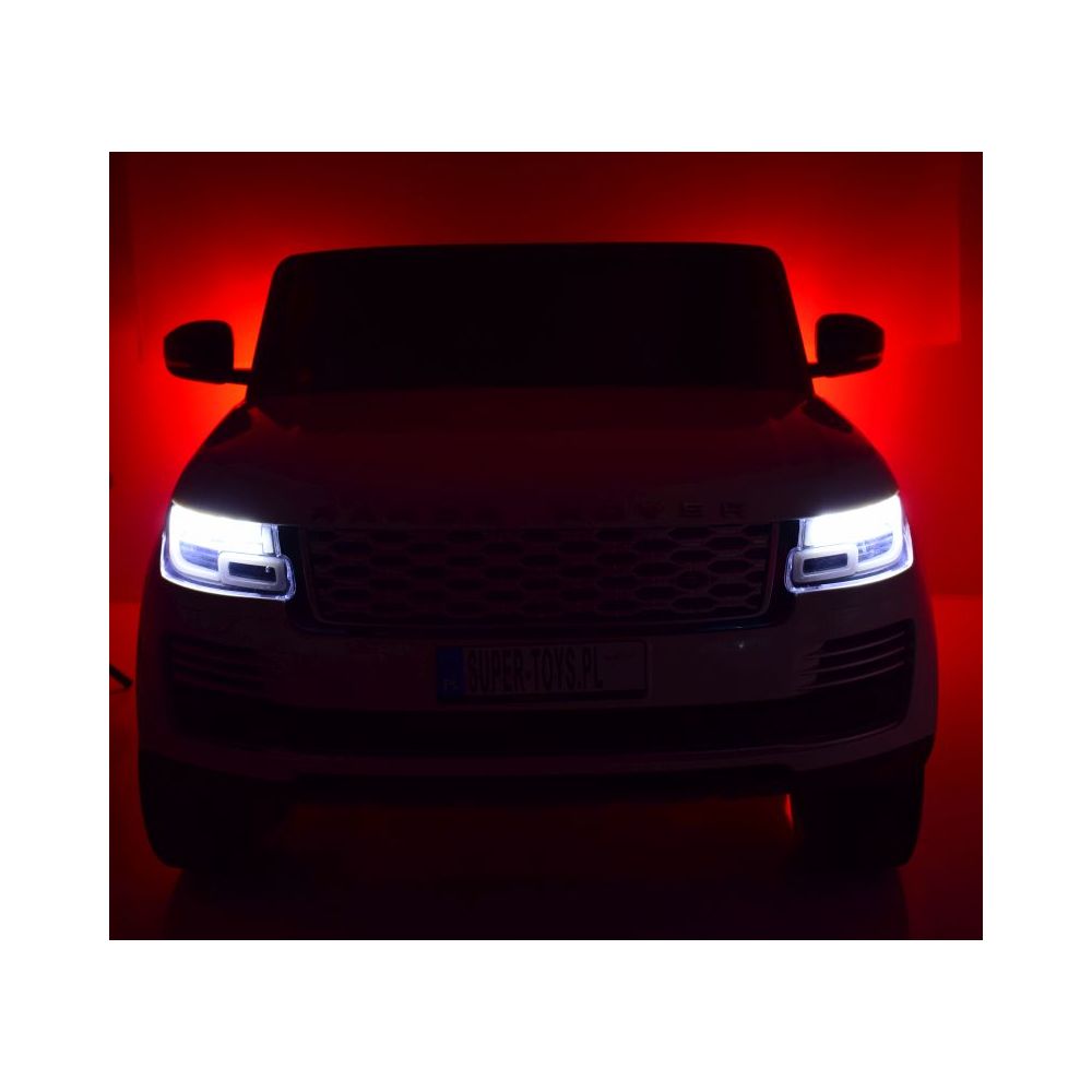 RANGE ROVER – MINKŠTI RATAI, MINKŠTA SĖDYNĖ, SPORTISKAS VARIKLIO GARSAS, VISOS PAPILDOMOS FUNKCIJOS/DK-RR999