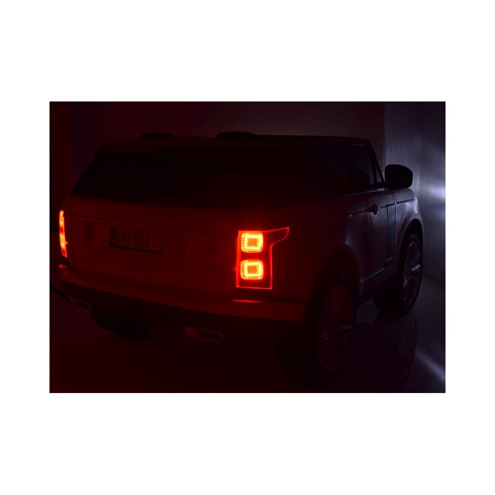 RANGE ROVER - MIĘKKIE KOŁA, MIĘKKIE SIEDZENIE, DŹWIĘK SPORTOWY SILNIKA, PEŁNA OPCJA/DK-RR999