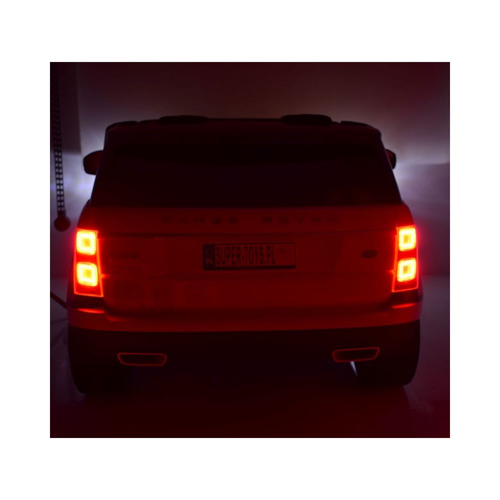 RANGE ROVER - MIĘKKIE KOŁA, MIĘKKIE SIEDZENIE, DŹWIĘK SPORTOWY SILNIKA, PEŁNA OPCJA/DK-RR999