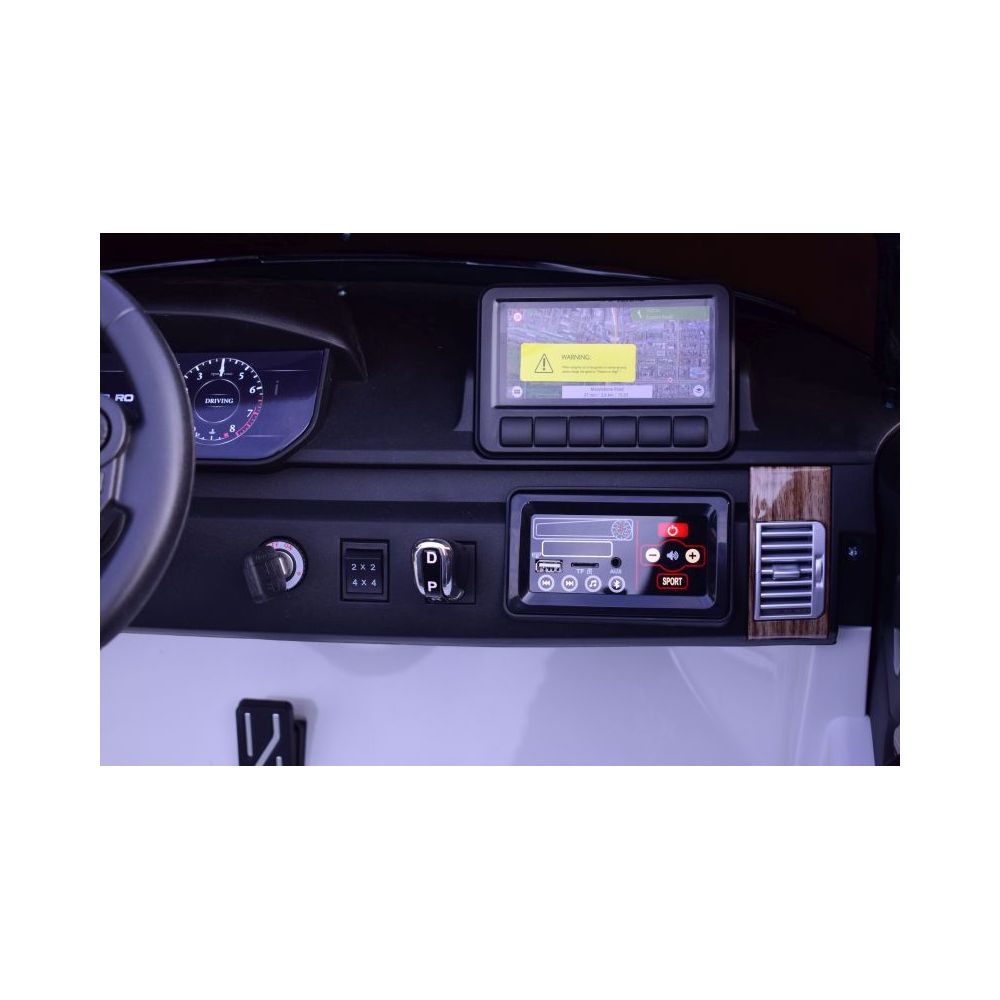 RANGE ROVER – MINKŠTI RATAI, MINKŠTA SĖDYNĖ, SPORTISKAS VARIKLIO GARSAS, VISOS PAPILDOMOS FUNKCIJOS/DK-RR999