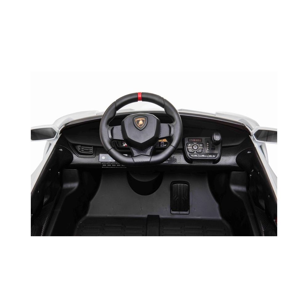 Elektromobilis „LAMBORGHINI VENENO“ SU AKUMULIATORIUMI /XMX615