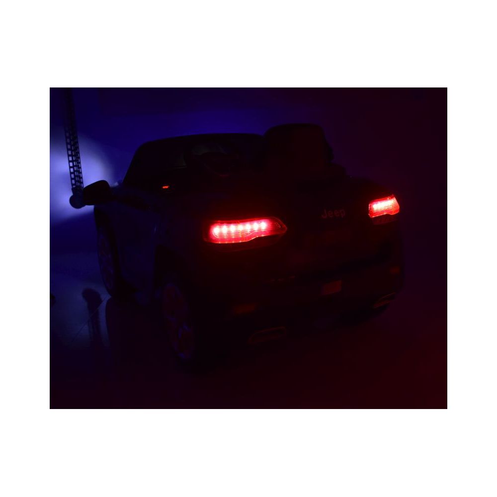 ORIGINALUS „JEEP GRAND CHEROKEE“, MINKŠTI RATAI, MINKŠTA SĖDYNĖ, PUIKI VERSIJA/JJ2055