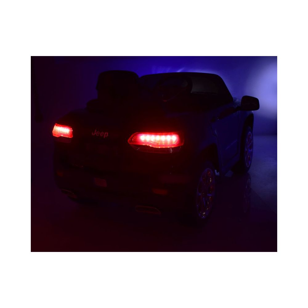 ORIGINALUS „JEEP GRAND CHEROKEE“, MINKŠTI RATAI, MINKŠTA SĖDYNĖ, PUIKI VERSIJA/JJ2055