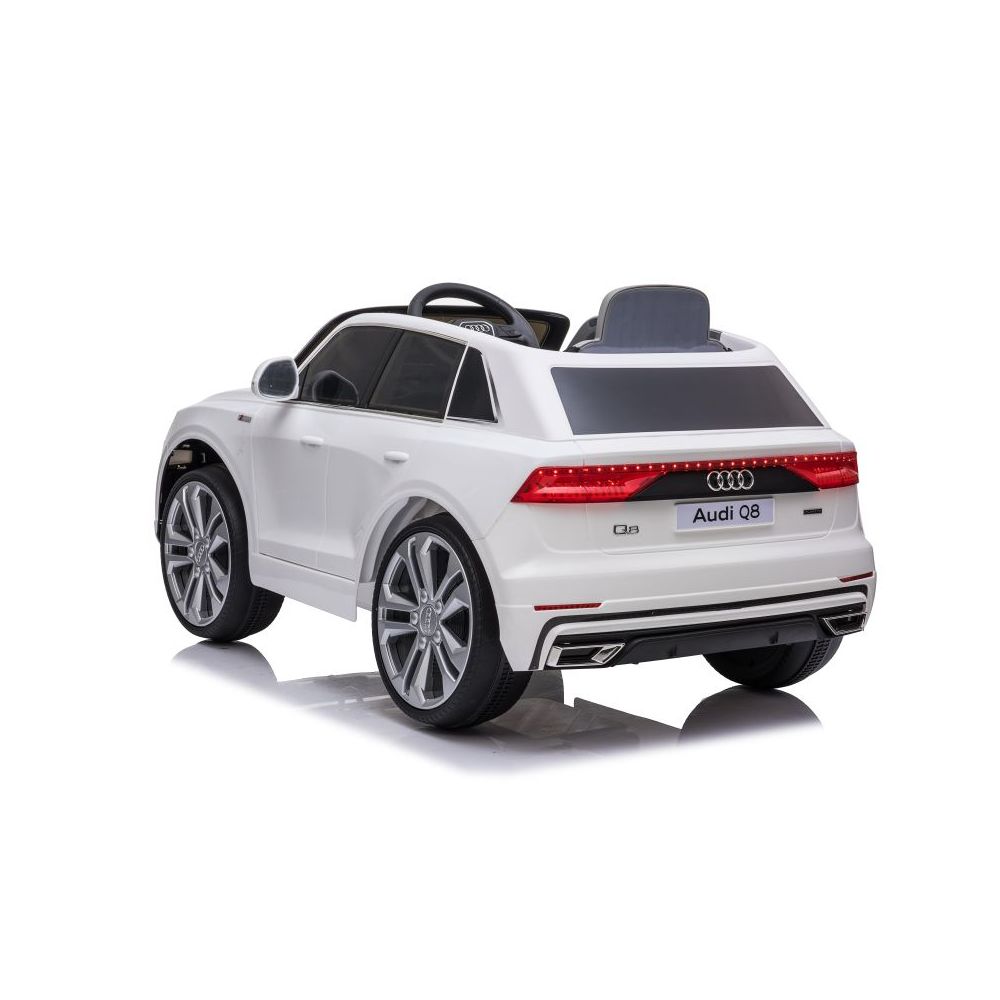 ORIGINALUS „AUDI Q8“ SU GERIAUSIA ĮRANGA, MINKŠTI RATAI, MINKŠTA SĖDYNĖ / JJ2066